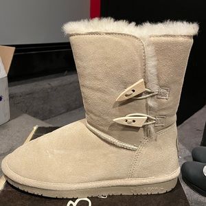 Bearpaw Abigail Boots with Box